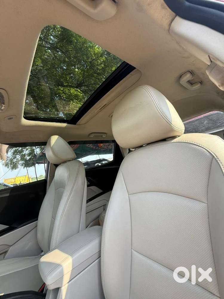 Mahindra Xuv300 2020 Diesel 140000 Km Driven