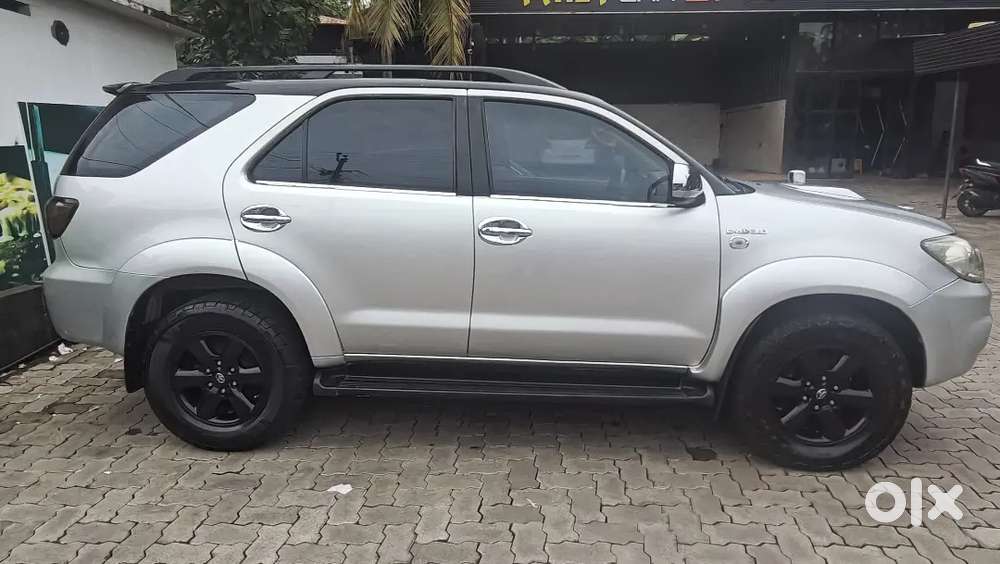 Toyota Fortuner Diesel 2009 Original Kerala