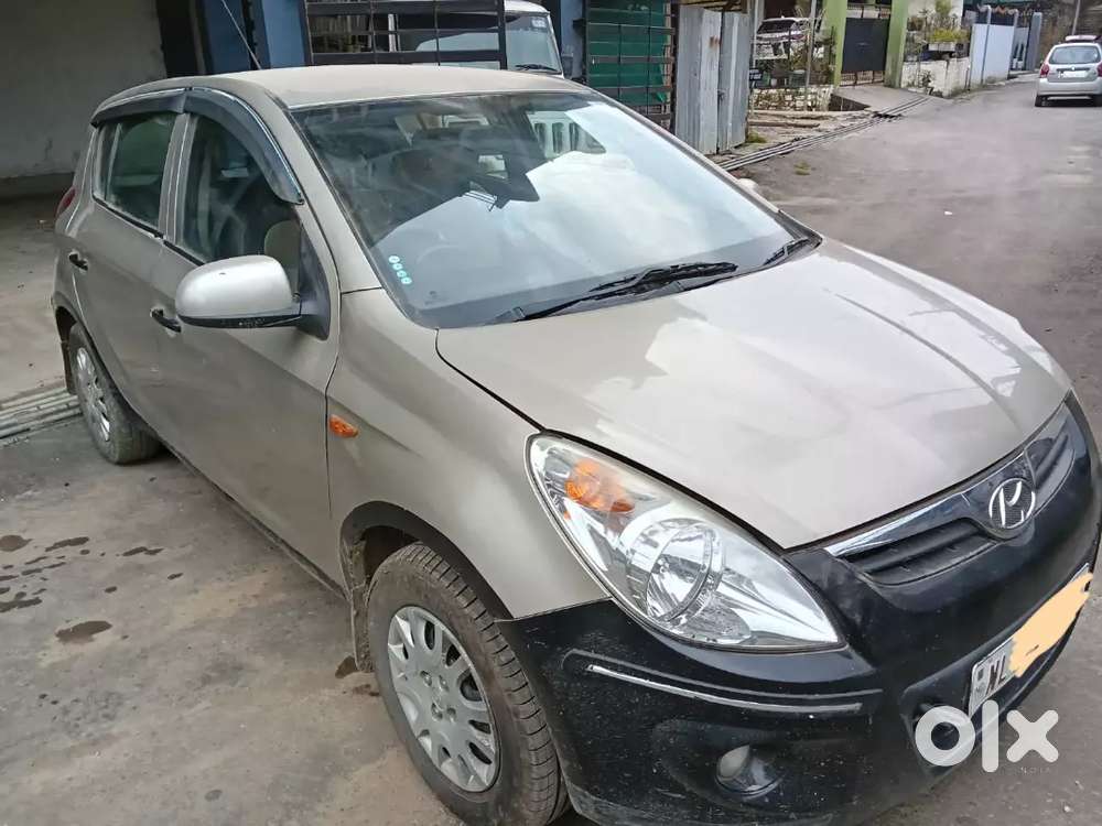 Hyundai I20 2012 Petrol 65000 Km Driven