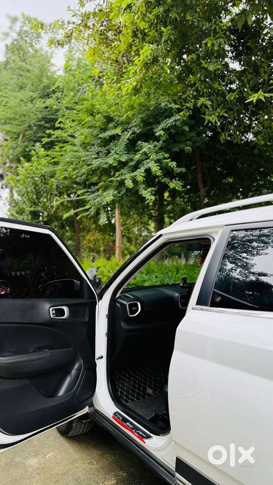 Hyundai Venue Diesel Manual 2019