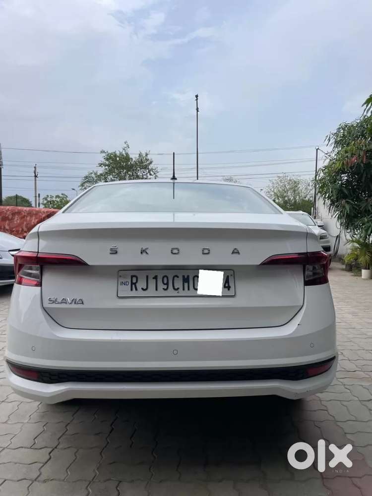 Skoda Slavia Active 1.0l Tsi Mt, 2022, Petrol