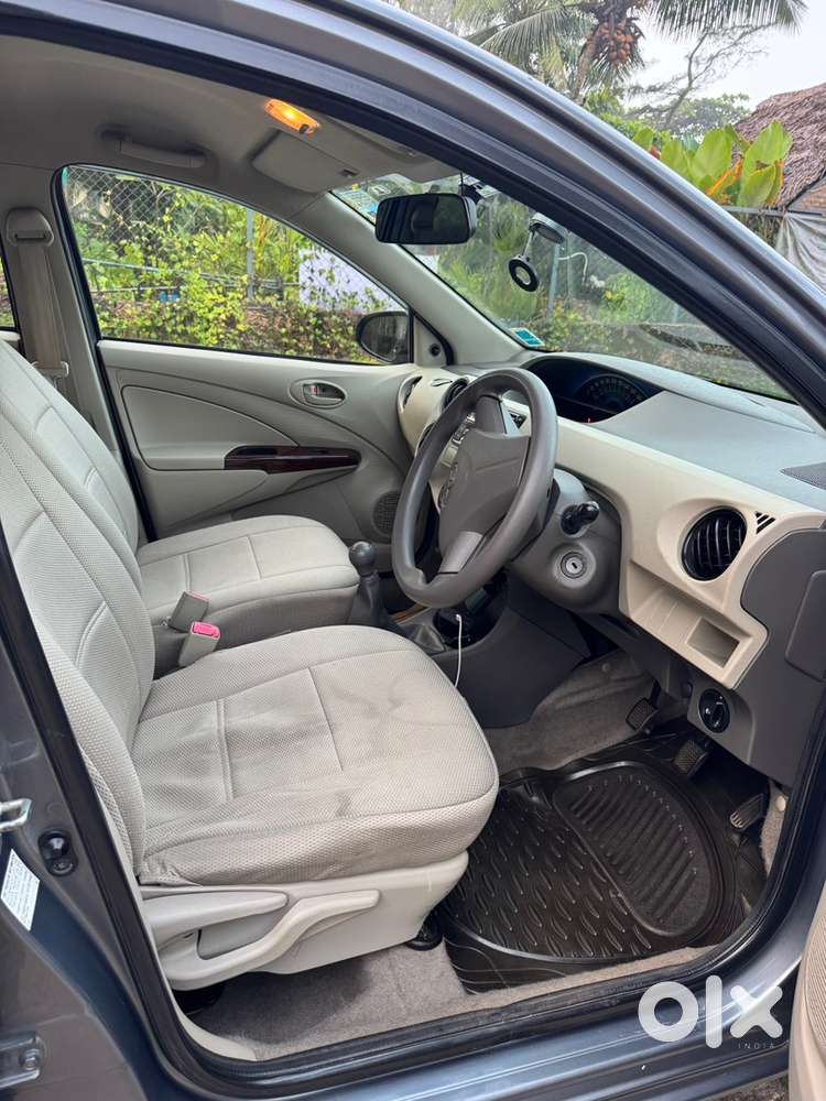 Toyota Etios Liva Car 2014 Petrol Manual