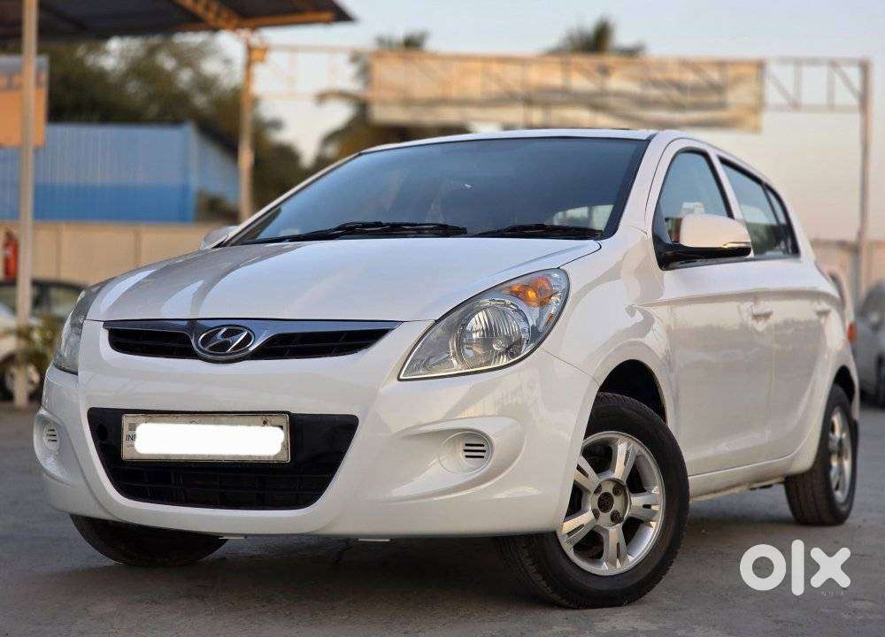 Hyundai I20 2010-2012 1.2 Sportz, 2011, Petrol