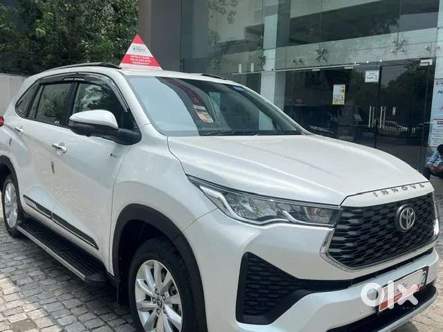 Toyota Innova Hycross 2.0 Vx Hybrid 7 Str, 2026, Petrol