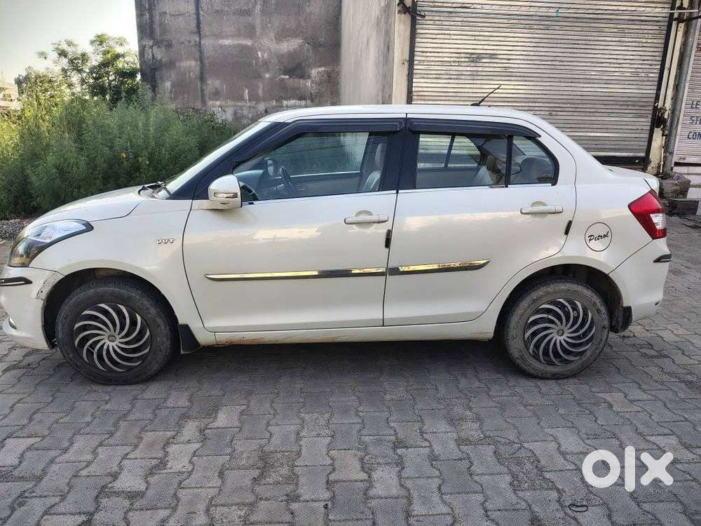 Maruti Suzuki Swift Dzire Vxi Optional, 2017, Petrol