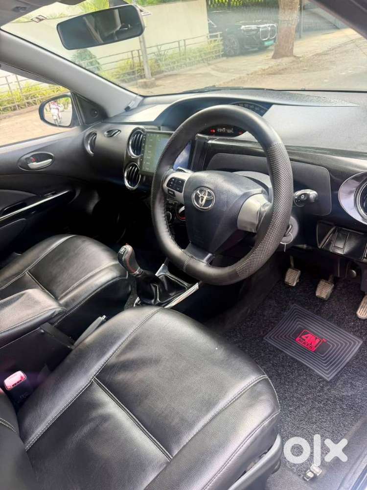 Toyota Etios Cross 1.2 V, 2015, Petrol