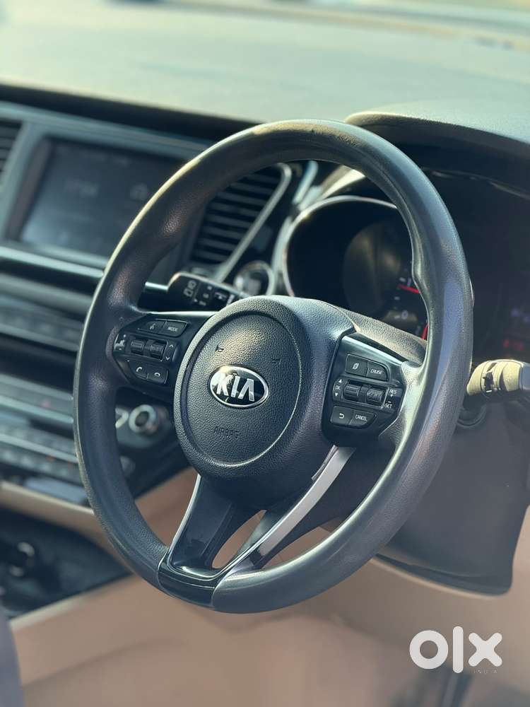 Kia Carnival Prestige, 2020, Diesel