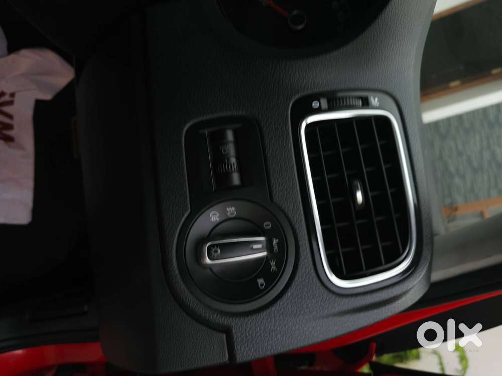 Volkswagen Polo Gt Tsi 1.2 Automatic – Red   Premium Upgrades