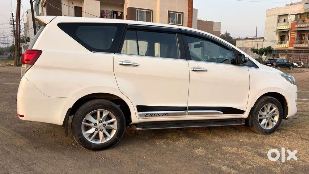Toyota Innova Crysta 2.4 Gx Mt, 2023, Diesel