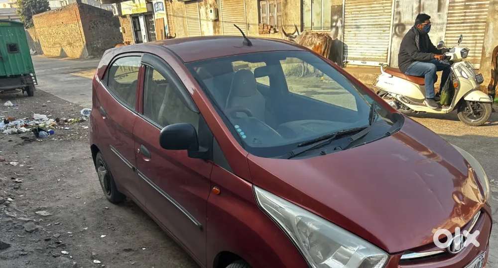 Hyundai Eon Petrol Manual 2012 Variant
