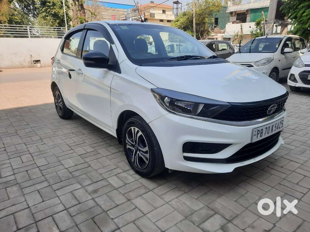 Tata Tiago 1.2 Revotron Xt (o), 2024, Petrol