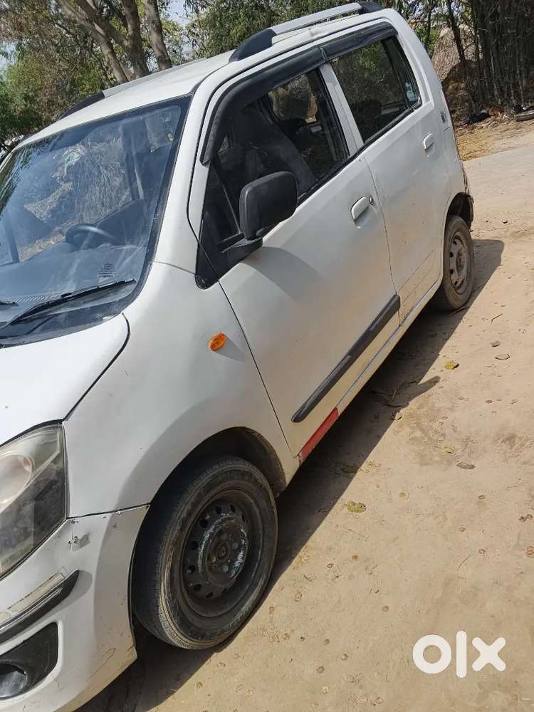Wagonr Meganganj Mein Hai 2 Yanar Hai Cng Company Fited Hai