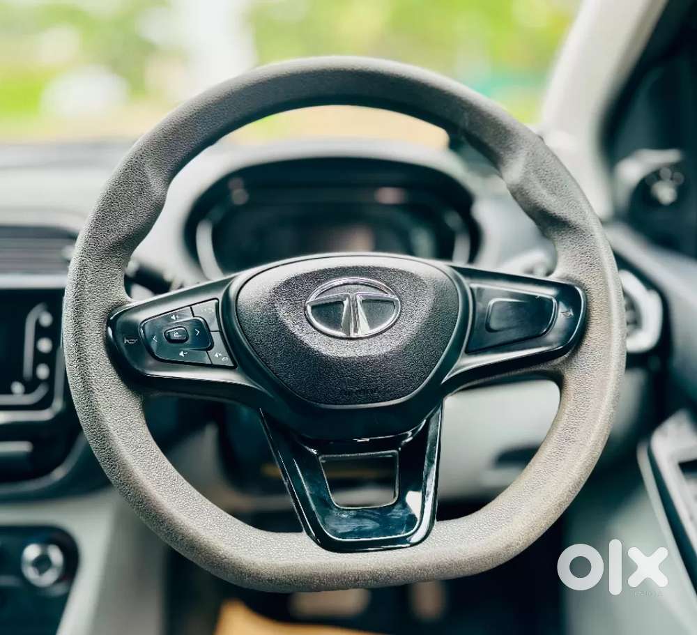 Tata Tiago 1.2 Revotron Xta, 2023, Petrol
