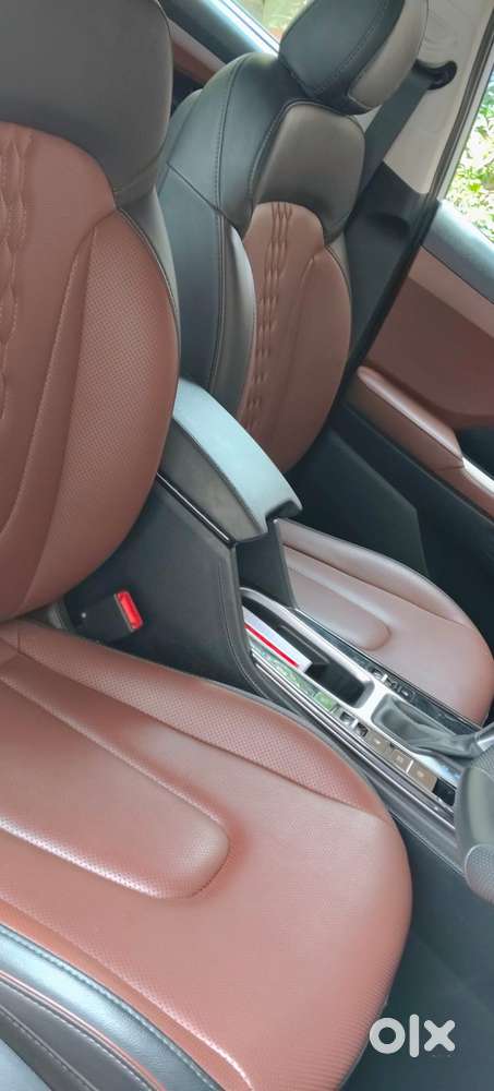 Hyundai Alcazar, 2023, Petrol