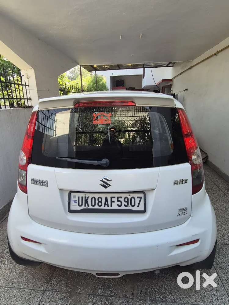 White-colour Ritz In Extremely Good Condition