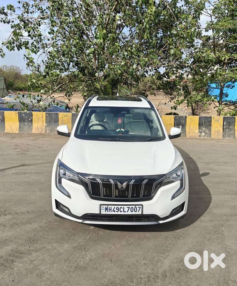 Mahindra Xuv700 2.0 Ax 7 Petrol At Str, 2025, Petrol
