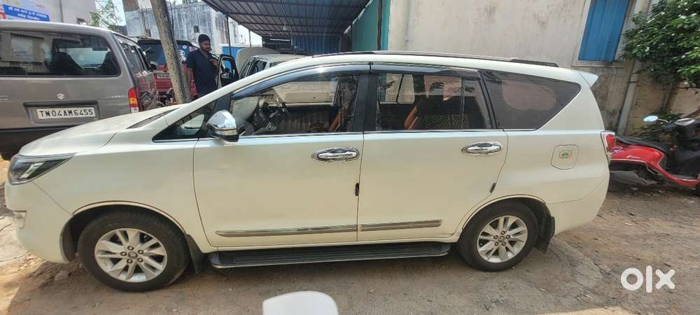 Toyota Innova Crysta 2.8 Zx At, 2016
