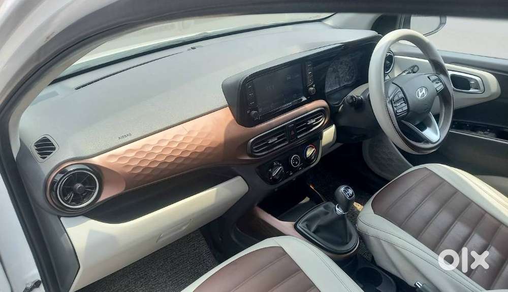 Hyundai Aura 1.2 Sx Cng, 2024, Cng & Hybrids