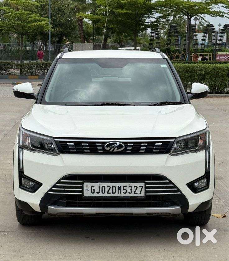 Mahindra Xuv300 W8, 2022, Petrol
