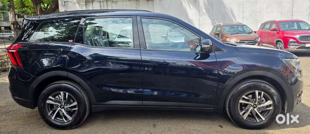 Mahindra Xuv700 2.2 Ax 5 Diesel At 7 Str, 2025, Diesel