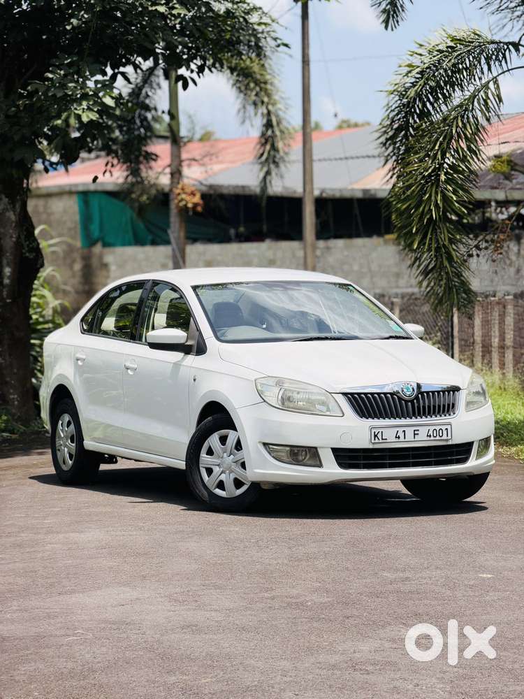 Skoda Rapid 1.6 Mpi At Ambition, 2012, Petrol