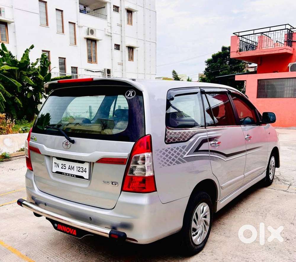 Toyota Innova 2.5 G (diesel) 8 Seater Bs Iv, 2014, Diesel