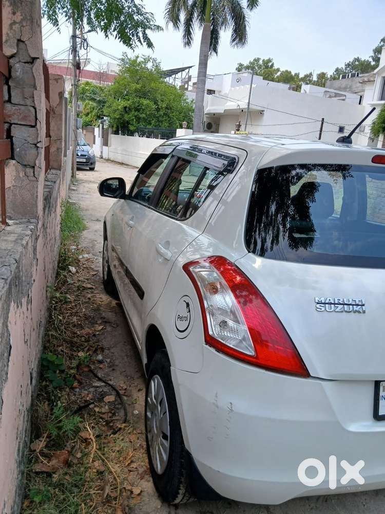 Maruti Suzuki Swift Petrol 2014