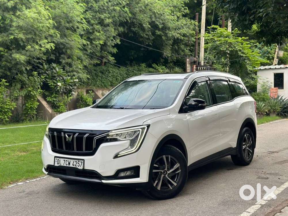 Mahindra Xuv700 2.0 Ax 5 Petrol Mt Str, 2024, Petrol