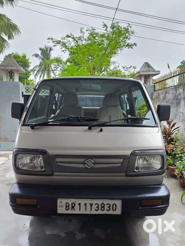 Omni E 8 Seater Excellent Condition