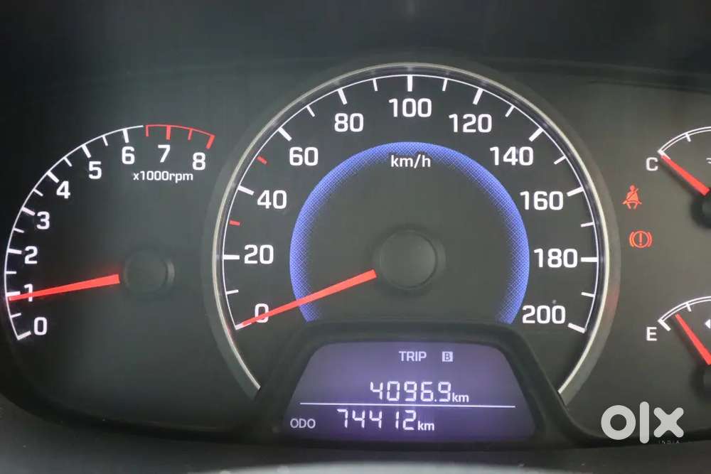 Hyundai Grand I10 2015 Petrol Well Maintained