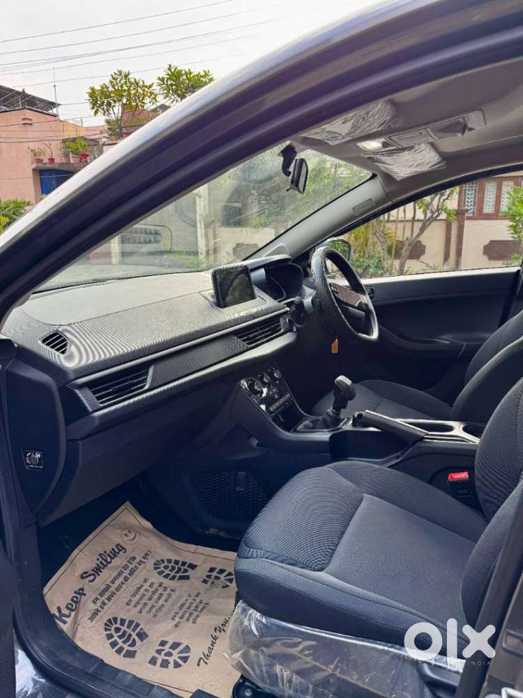 Tata Nexon, 2024, Petrol