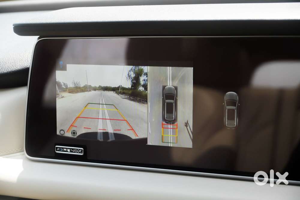 Mahindra Xuv700 2.0 Ax 7 Petrol At Luxury Pack Str, 2024, Petrol