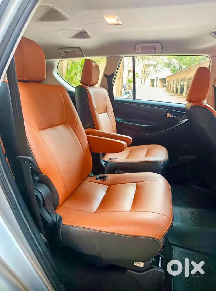 Toyota Innova Crysta 2.8 G