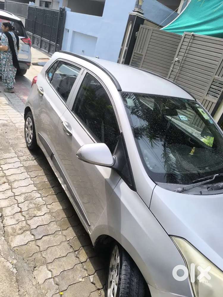 Hyundai Grand I10 Sportz 2015