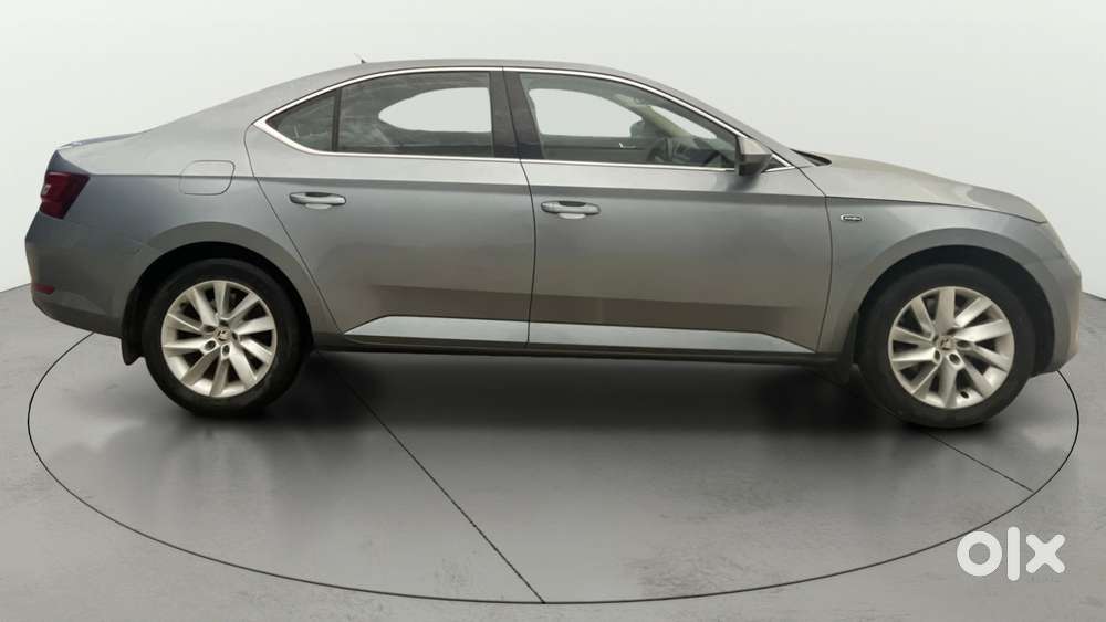 Skoda Superb Lk 1.8 Tsi At, 2017, Petrol