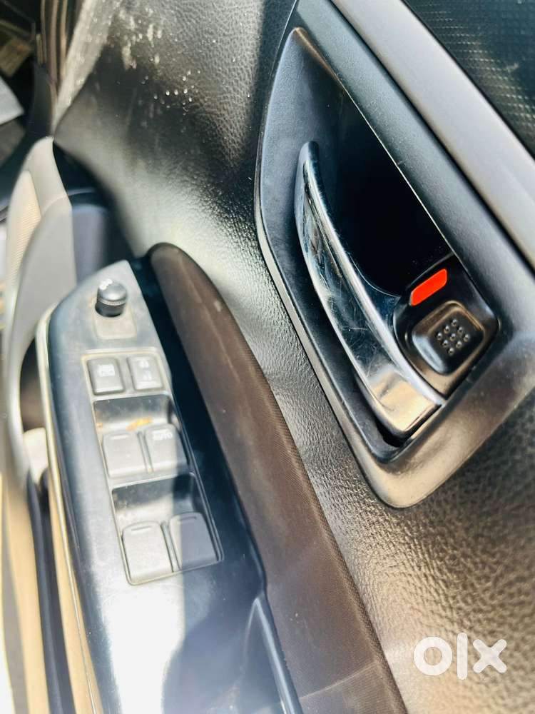 Maruti Suzuki Swift 1.2 Vxi (o), 2014, Cng & Hybrids