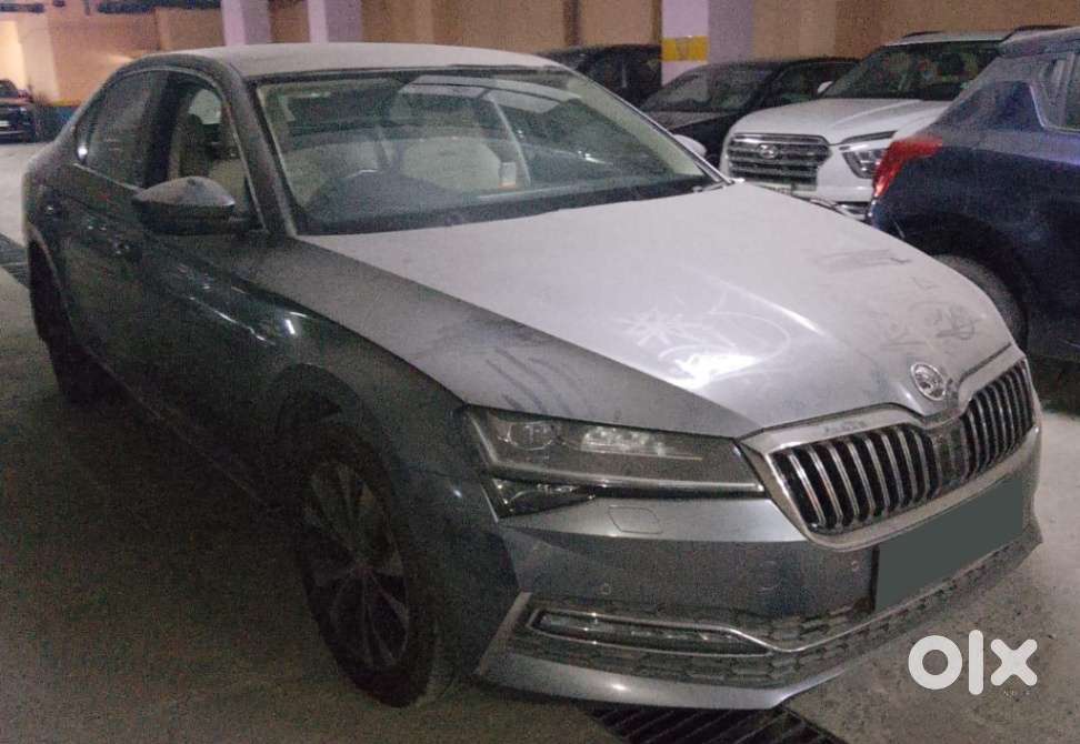 Skoda Superb 2.0 L&k Tsi At, 2022, Petrol