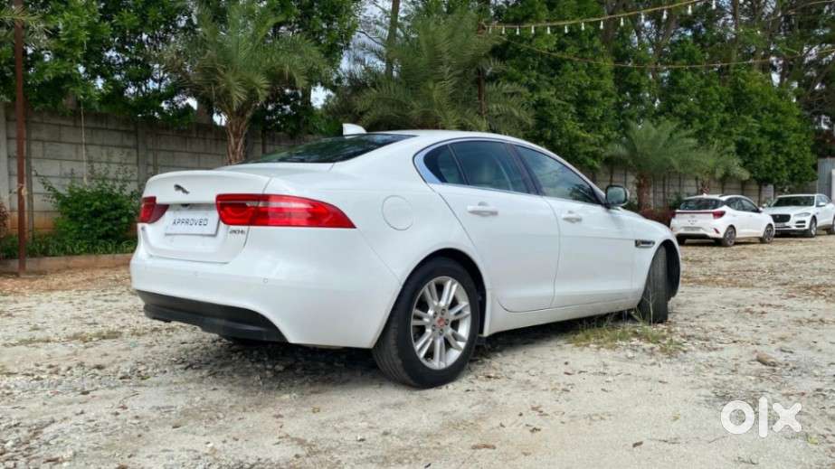 Jaguar Xe Prestige, 2017, Petrol
