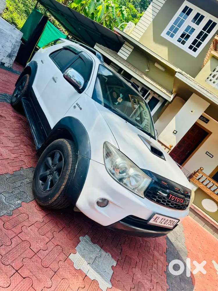 Toyota Fortuner Diesel 2011 Manual