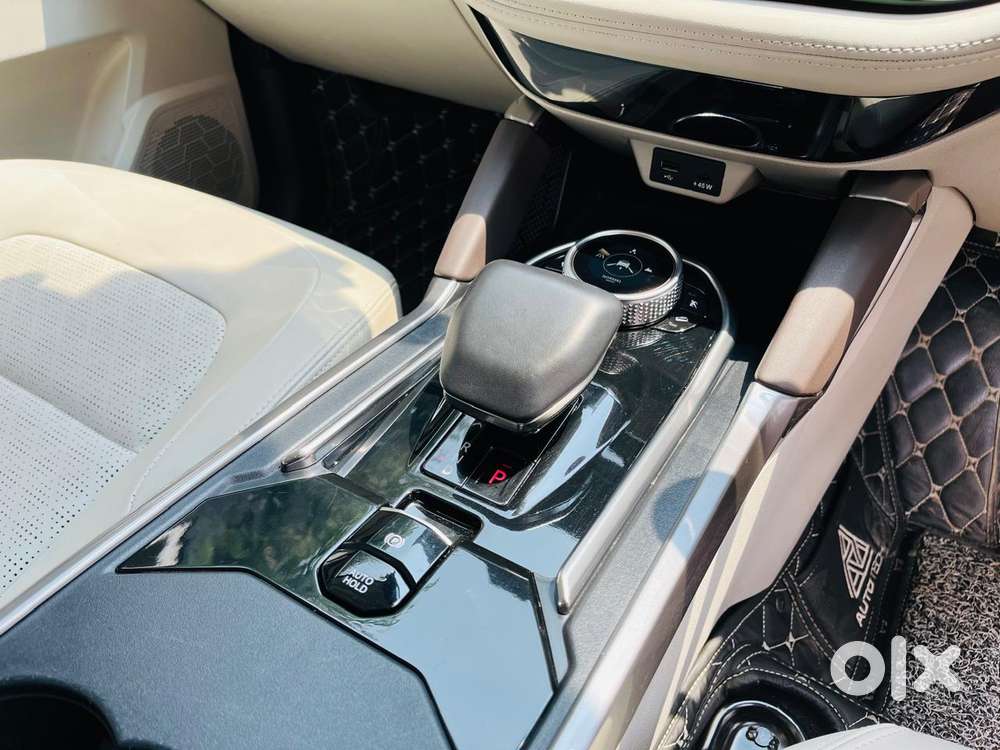 Tata Safari Accomplished Dual Tone At, 2024, Diesel