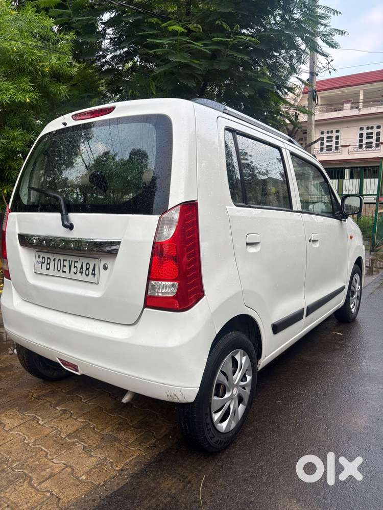 Maruti Suzuki Wagon R 1.0 Vxi (o), 2014, Petrol