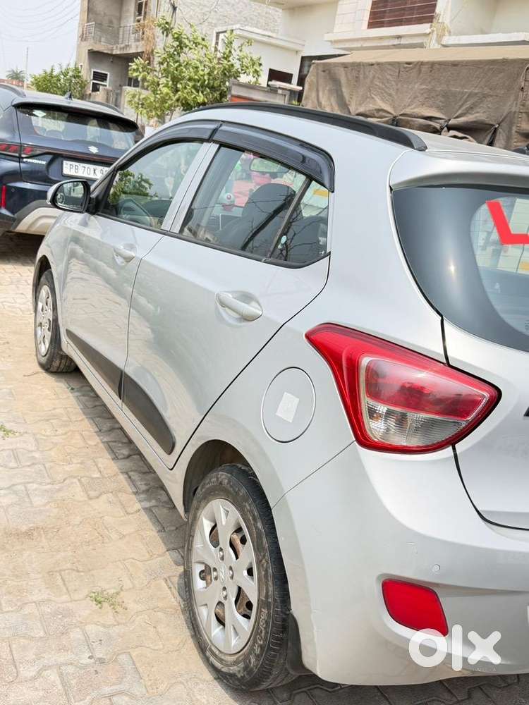 Hyundai Grand I10 2016 Petrol Well Maintained