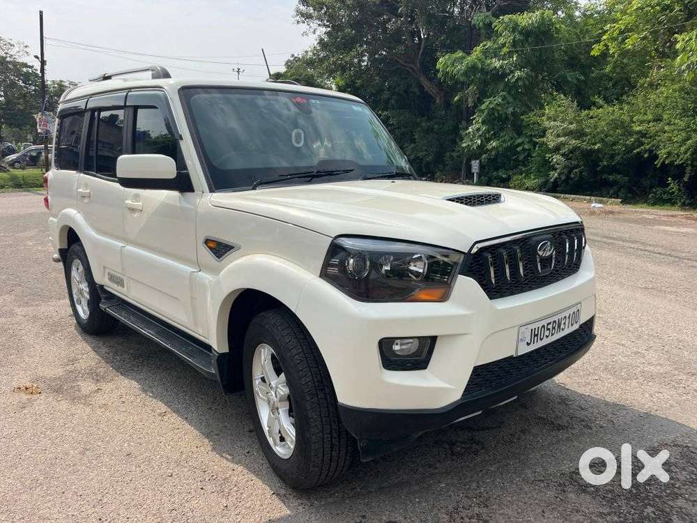 Mahindra Scorpio S10 8 Seater, 2016, Diesel