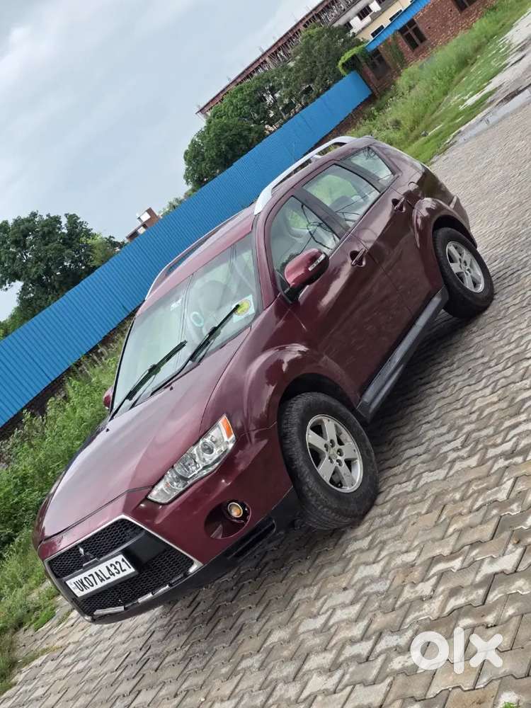 Mitsubishi Outlander 4x4 Automatic Validity 2031 Tak