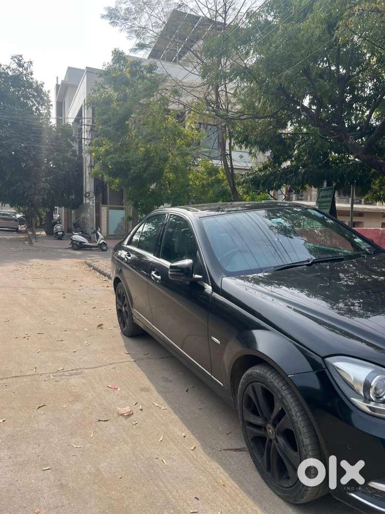 Mercedes-benz C Class 2012 Petrol Well Maintained