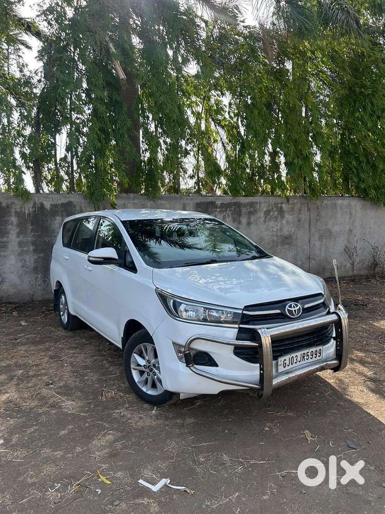 Toyota Innova Crysta 2017 Diesel Well Maintained