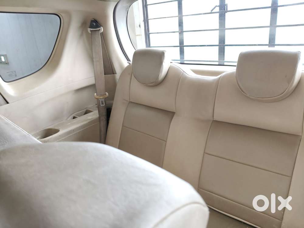 Maruti Suzuki Ertiga Vxi Abs, 2013, Petrol