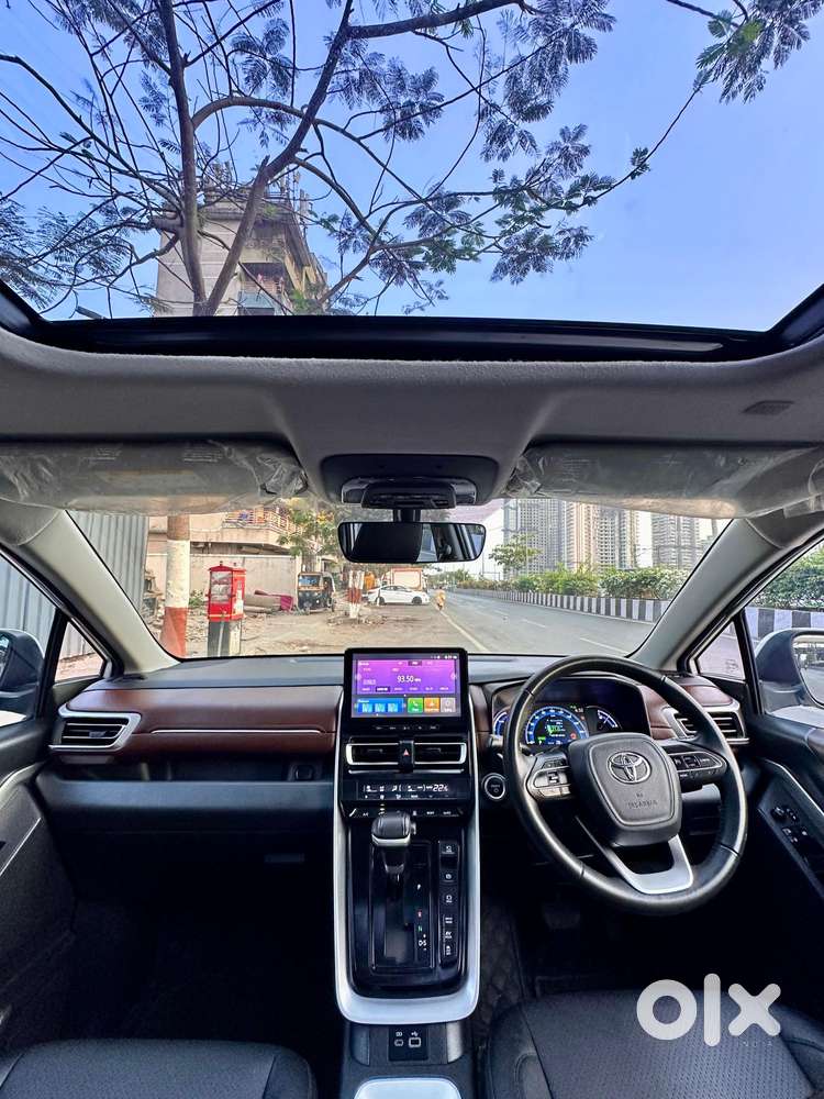 Toyota Innova Hycross 2.0 Vx Hybrid 8 Str, 2025, Cng & Hybrids