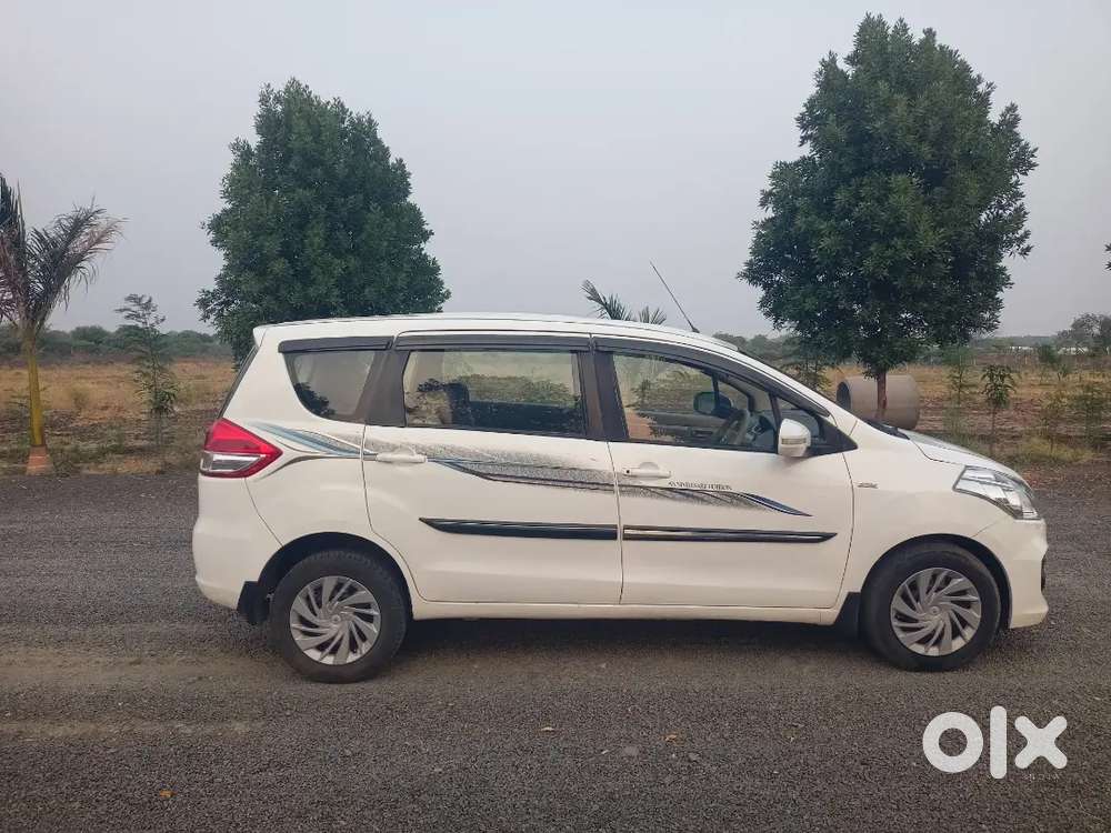 Maruti Suzuki Ertiga 2016 Diesel 75000 Km Driven