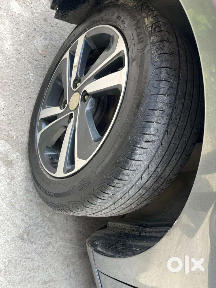 Tata Altroz Petrol 2022 Manual